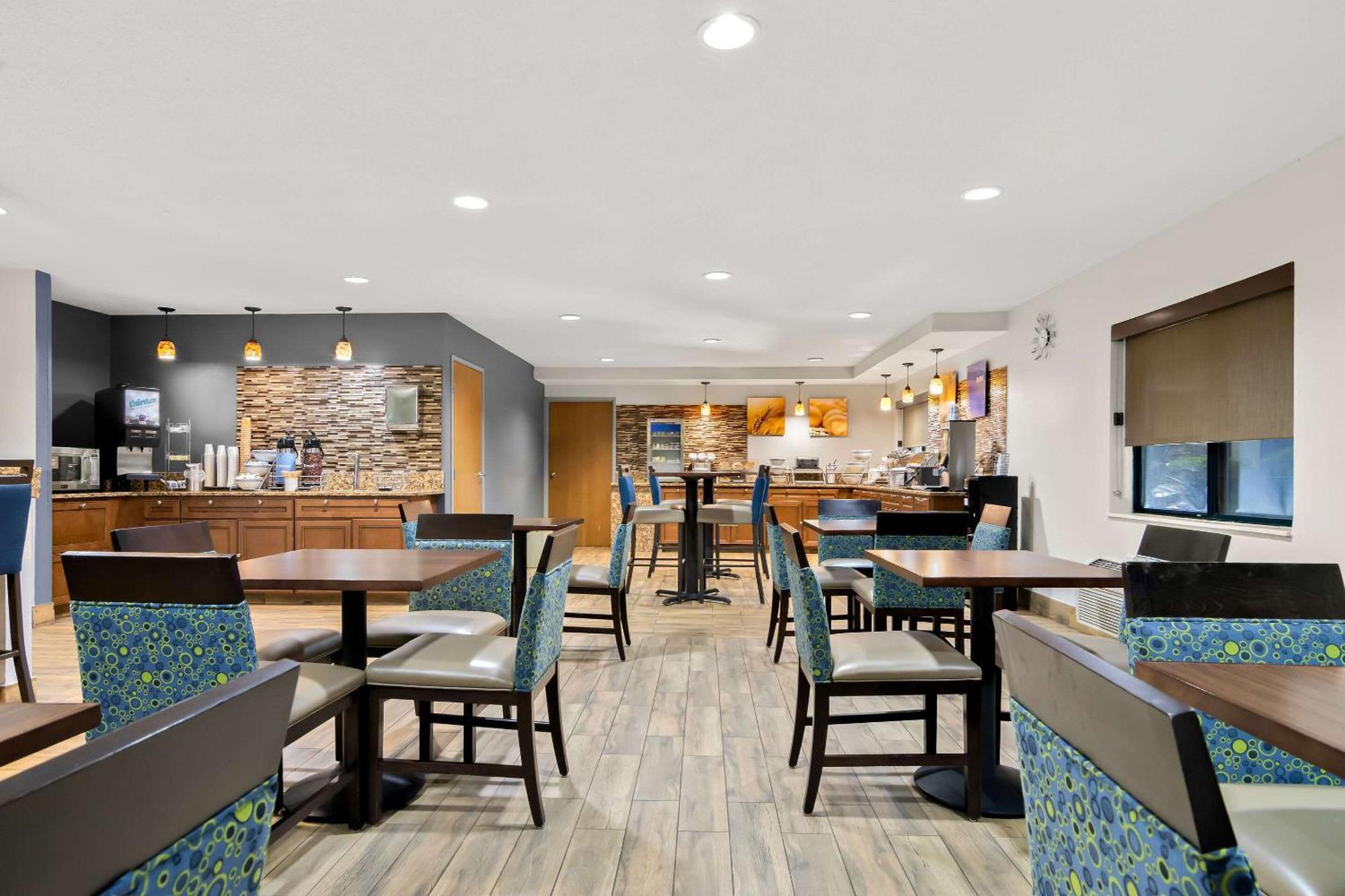 Comfort Inn Joliet West I-80 Экстерьер фото